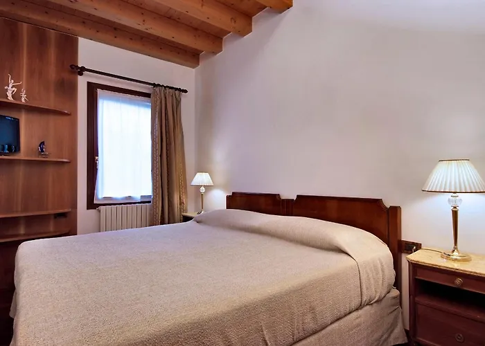 Alojamento de Acomodação e Pequeno-almoço Dacri